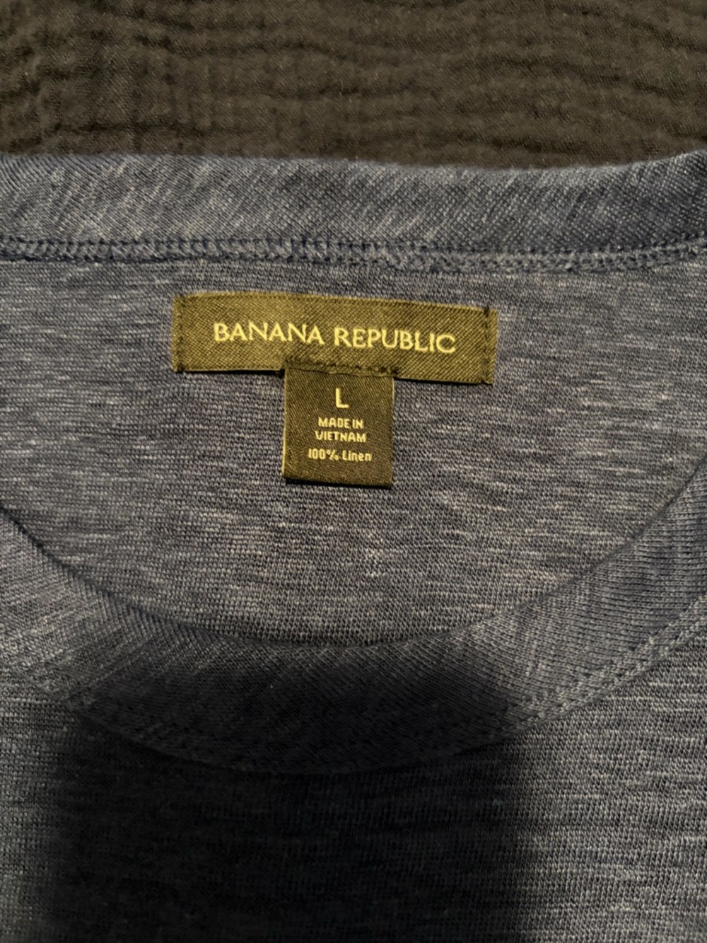 Banana Republic Men's Short Sleeve Linen Crew Tee in Blue - Picture 2 of 2
